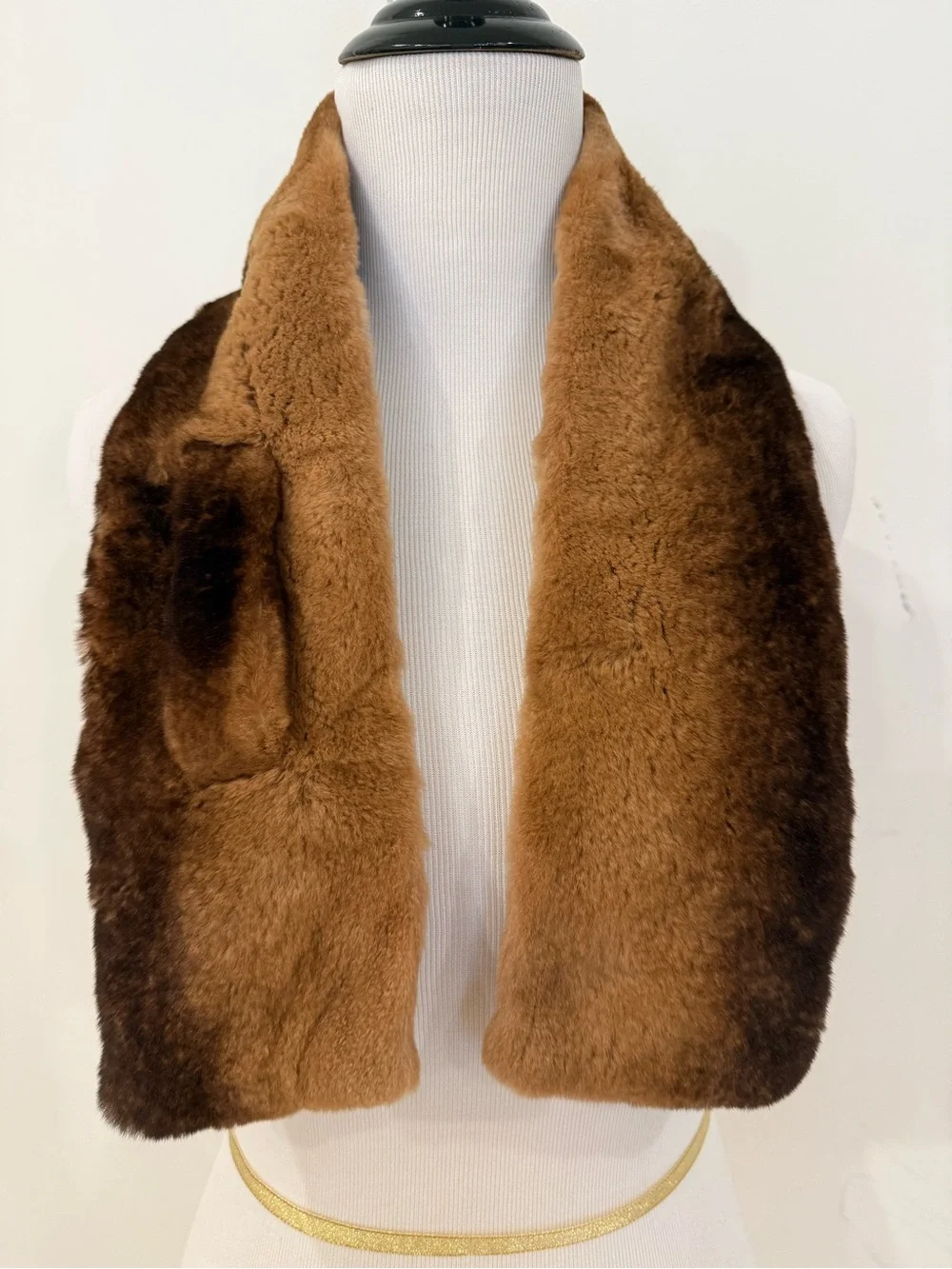 N/A luxurious brown